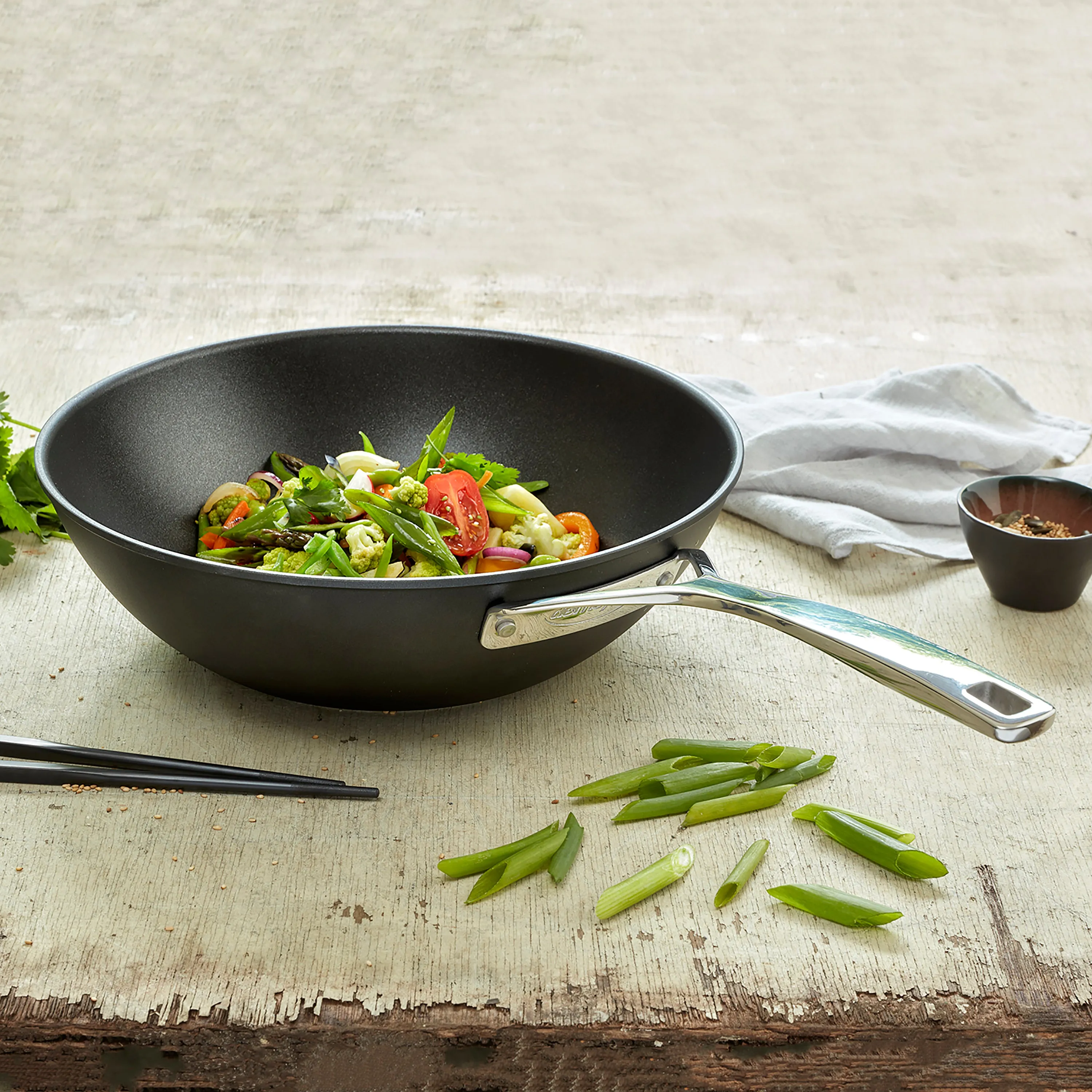 Demeyere AluPro 3.2-quart Nonstick Flat Bottom Wok