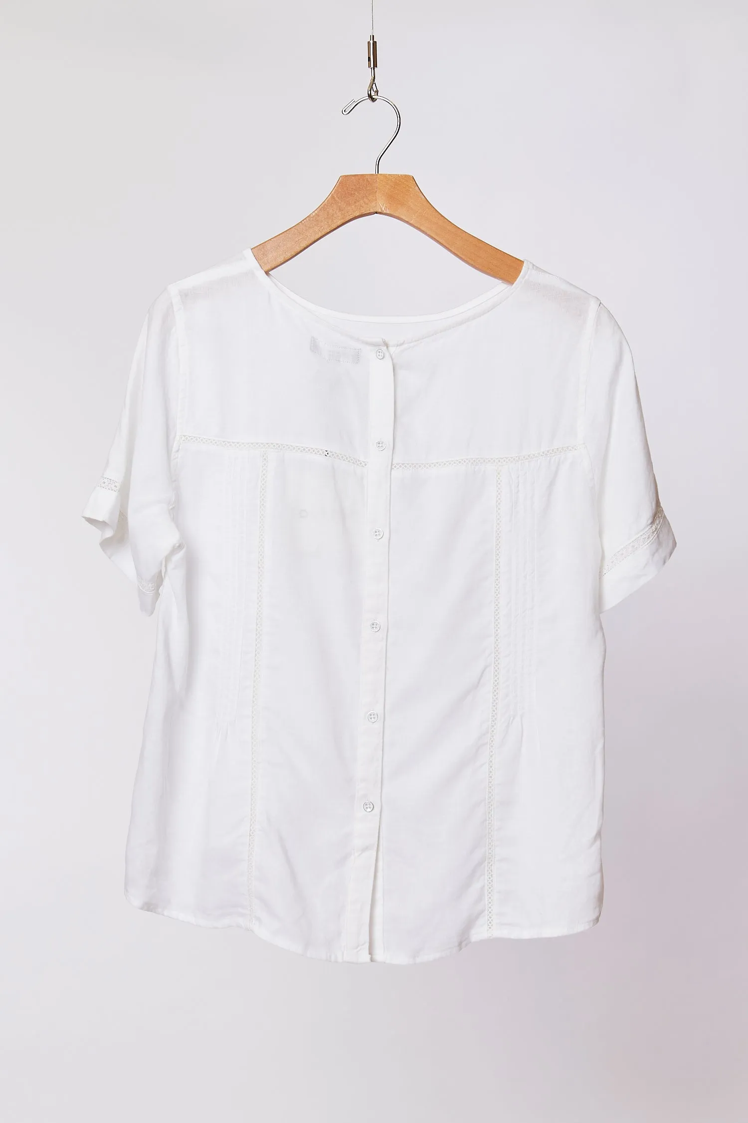 FORT TILDEN RAW EDGE SHORT SLEEVE TOP