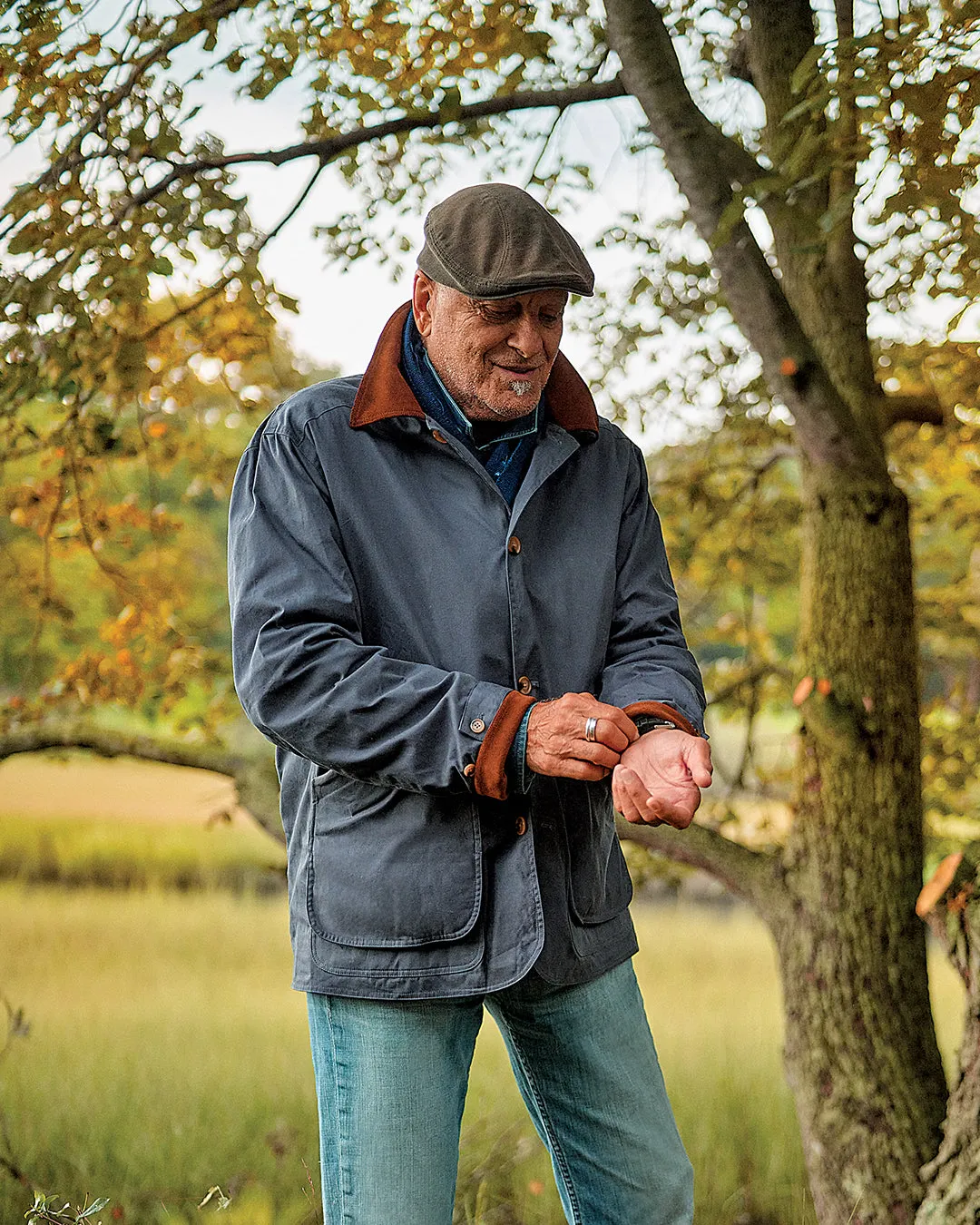 Gamekeeper Jacket in Navy Waxed Canvas