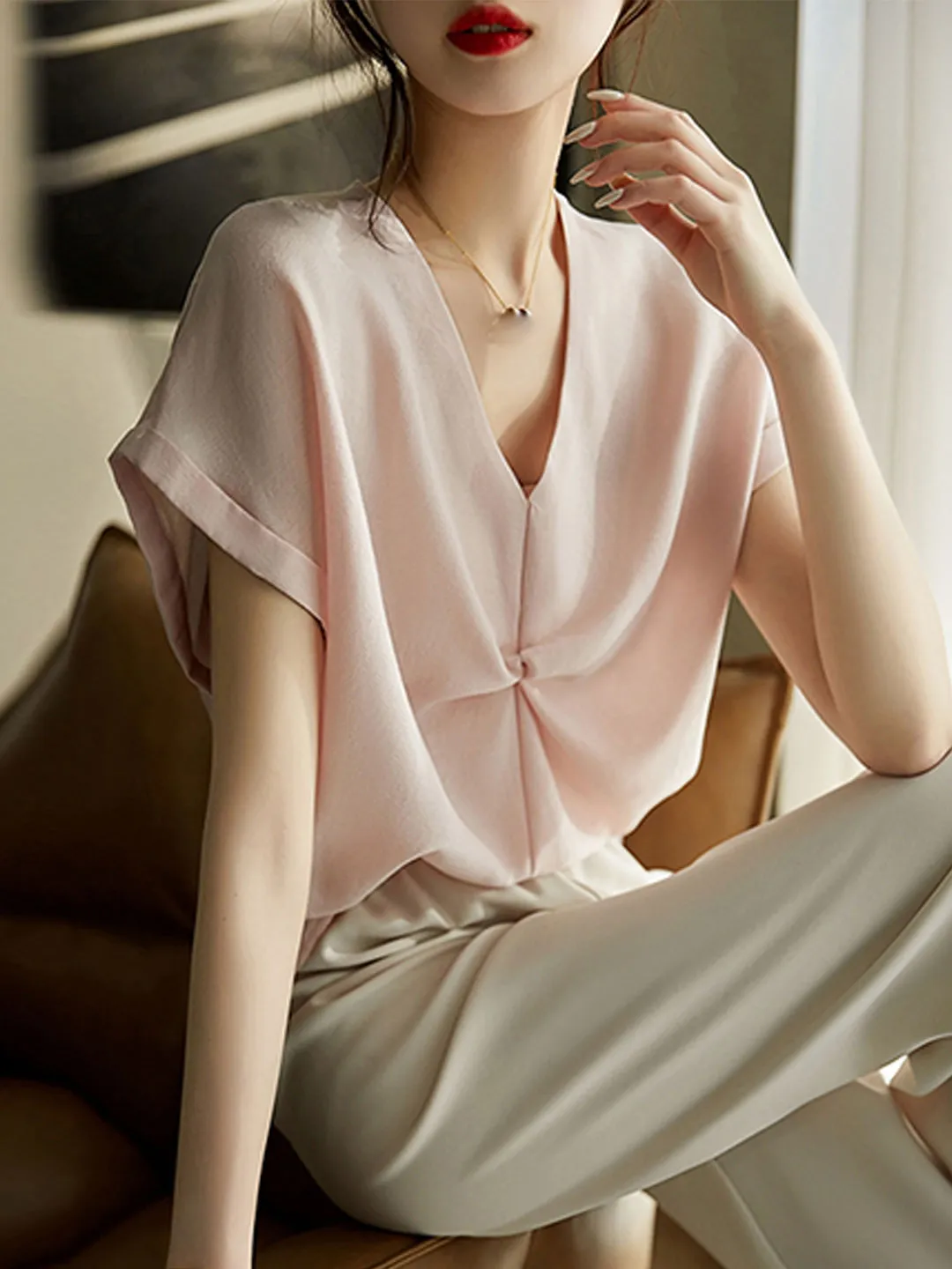 Isabelle Classic V-Neck Chiffon Pleated Top